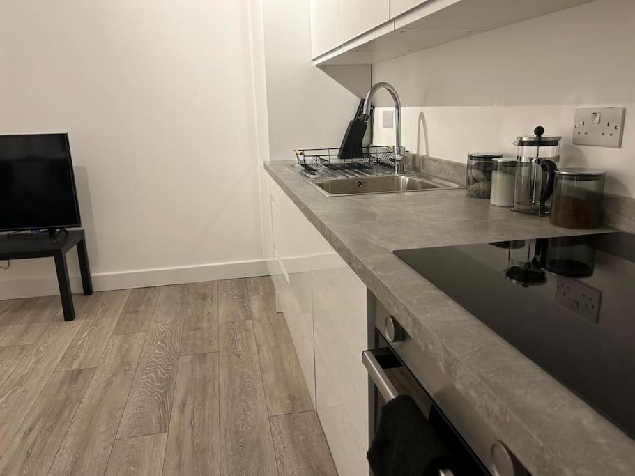 エッジウェア1 Bed High Quality Modern Flatアパートメント エクステリア 写真