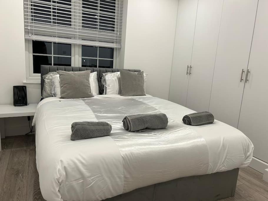 エッジウェア1 Bed High Quality Modern Flatアパートメント エクステリア 写真